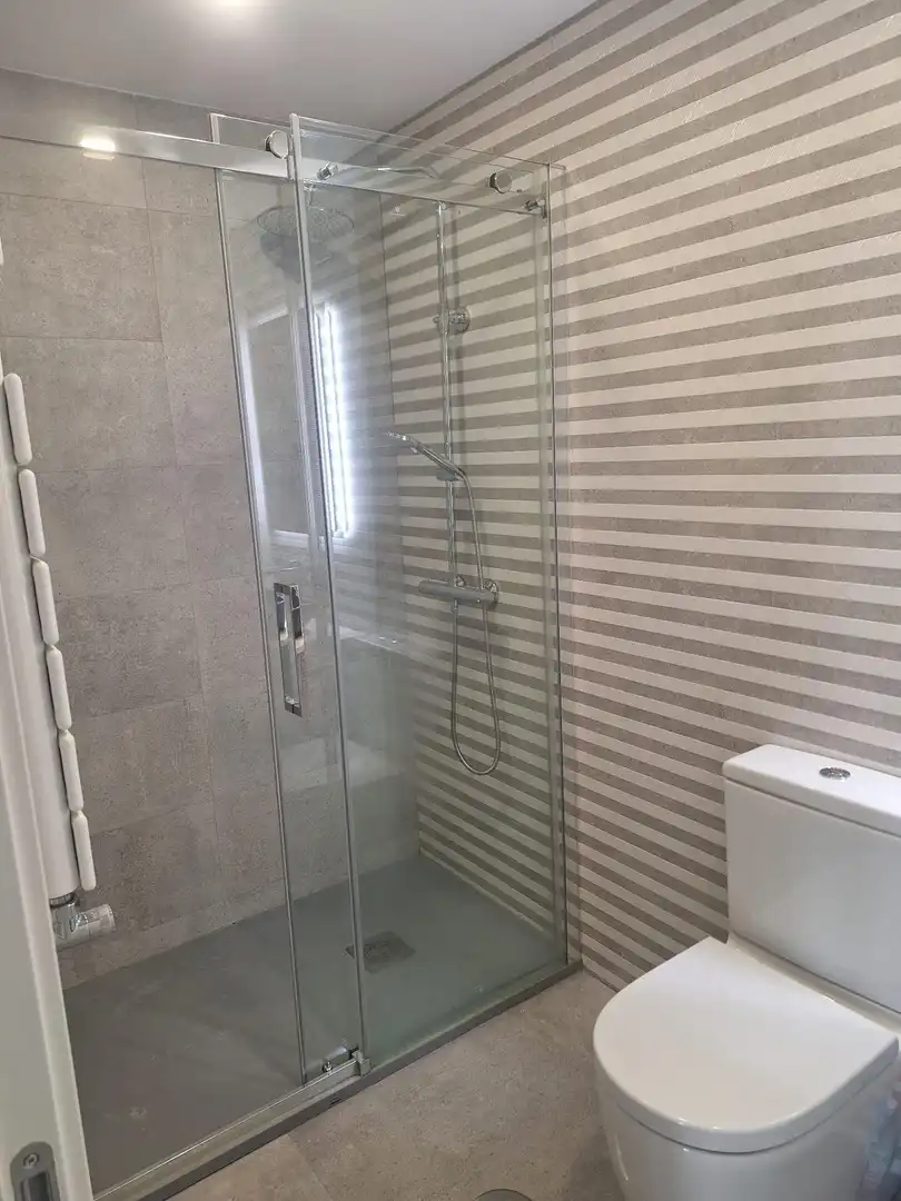 Bany de Dúplex en venda en Alcorcón amb Aire condicionat, Calefacció i Terrassa