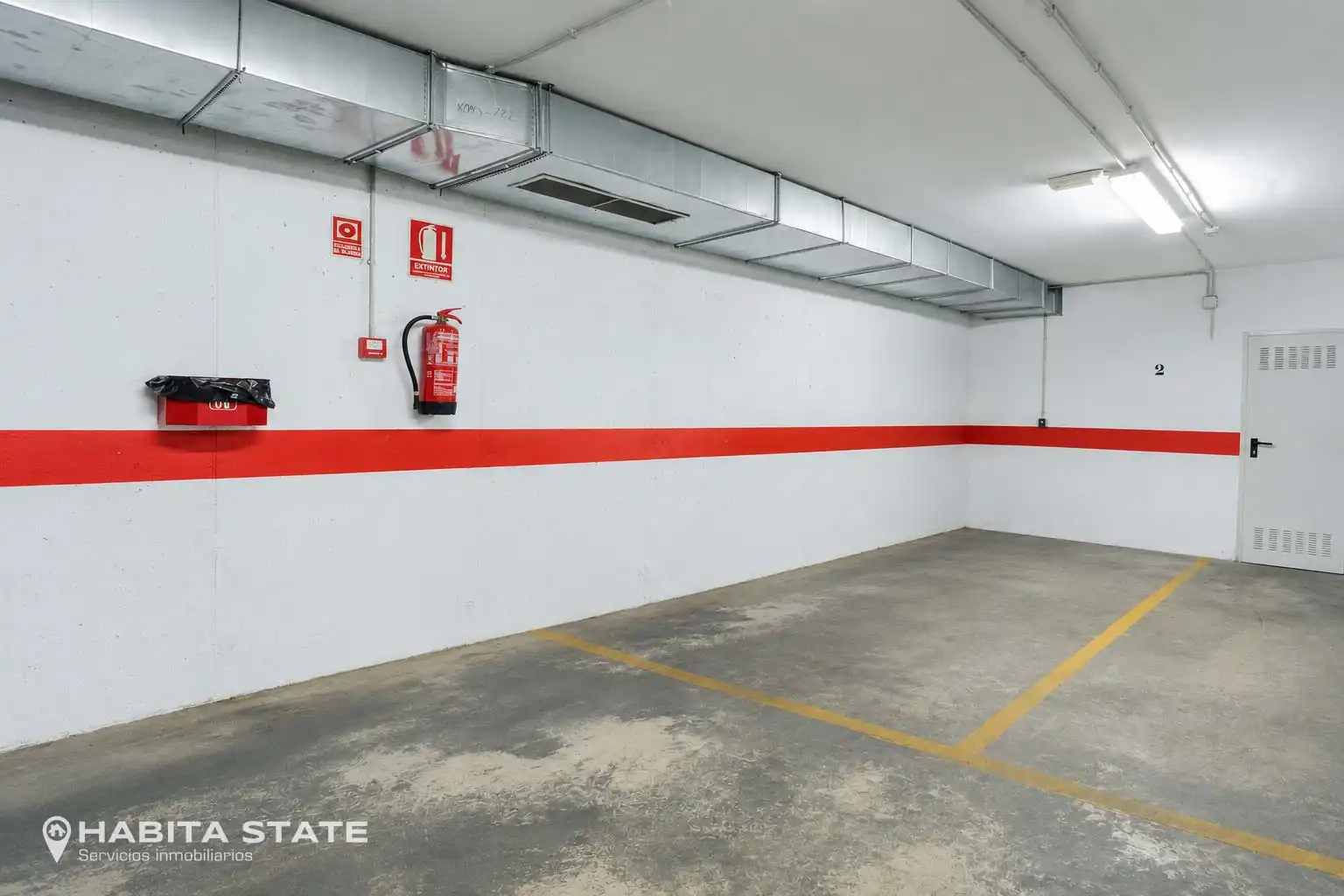 Parking de Piso en venta en Almería con Aire acondicionado, Calefacción y Trastero