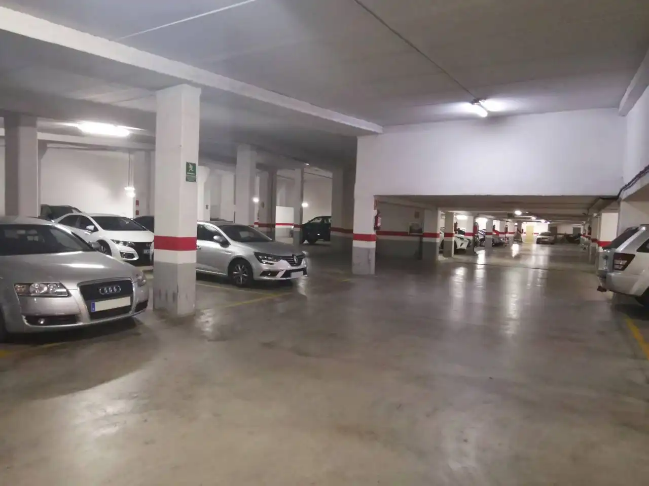 Parkplatz von Garage zur Miete in Valencia