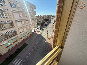 Pis amb balcó en venda a Calle CARTAGENA 28