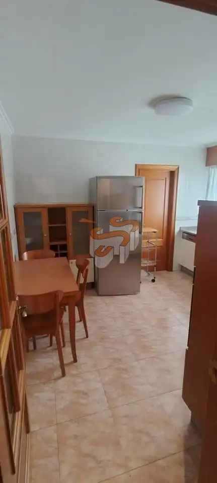 Cuina de Pis de lloguer en Ferrol amb Calefacció