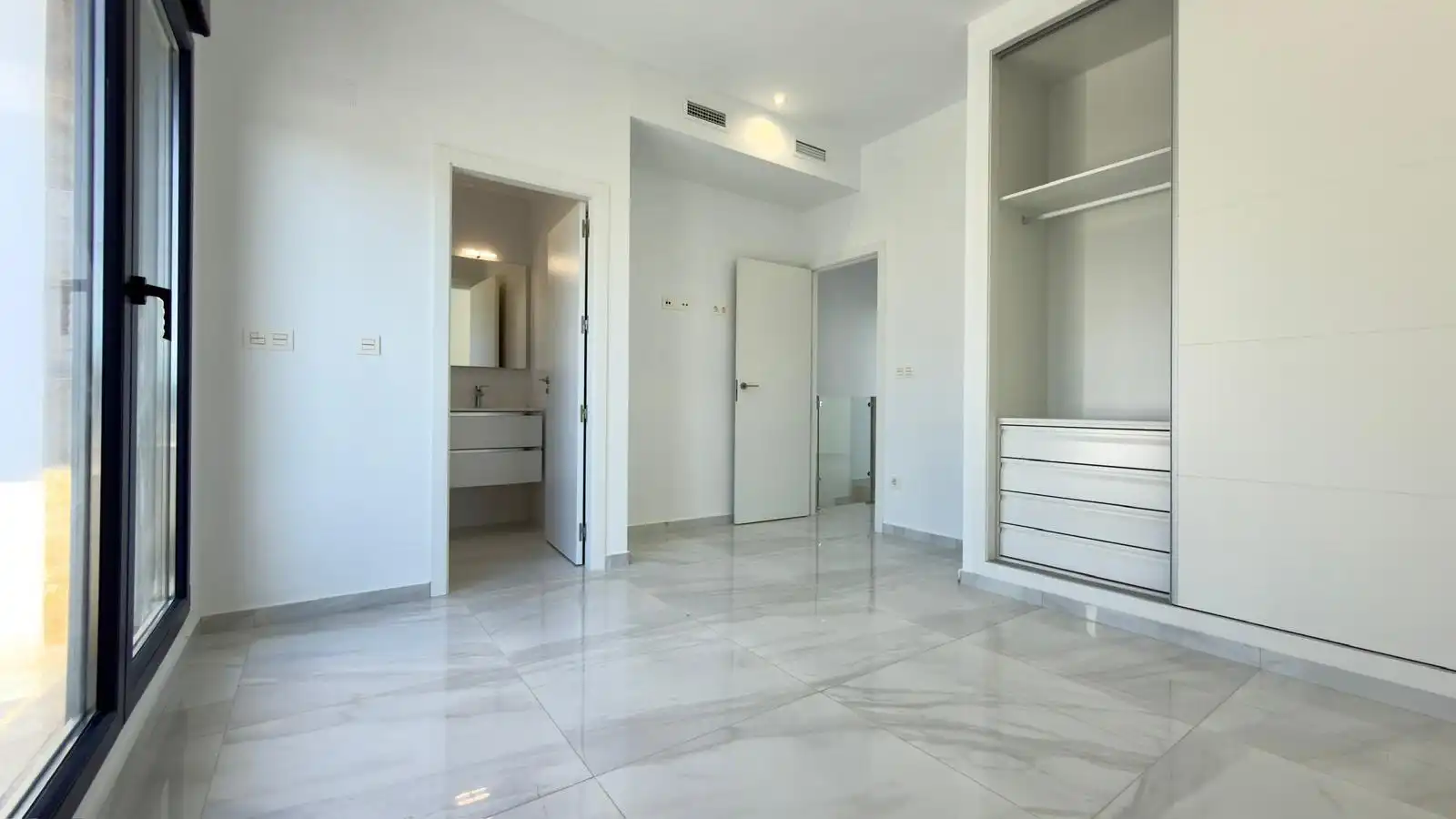 Chalet con terraza en venta en Calle Milan, imagen 64