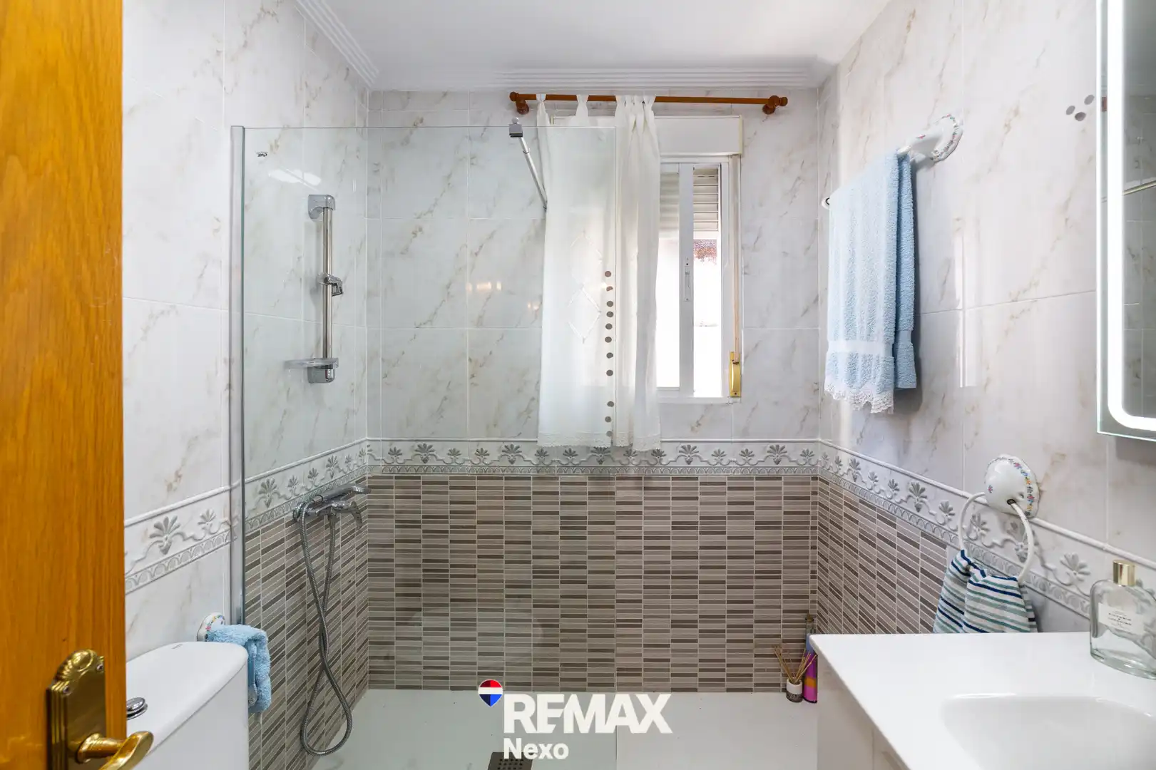 Baño de Casa o chalet en venta en Valdestillas con Aire acondicionado, Calefacción y Jardín privado