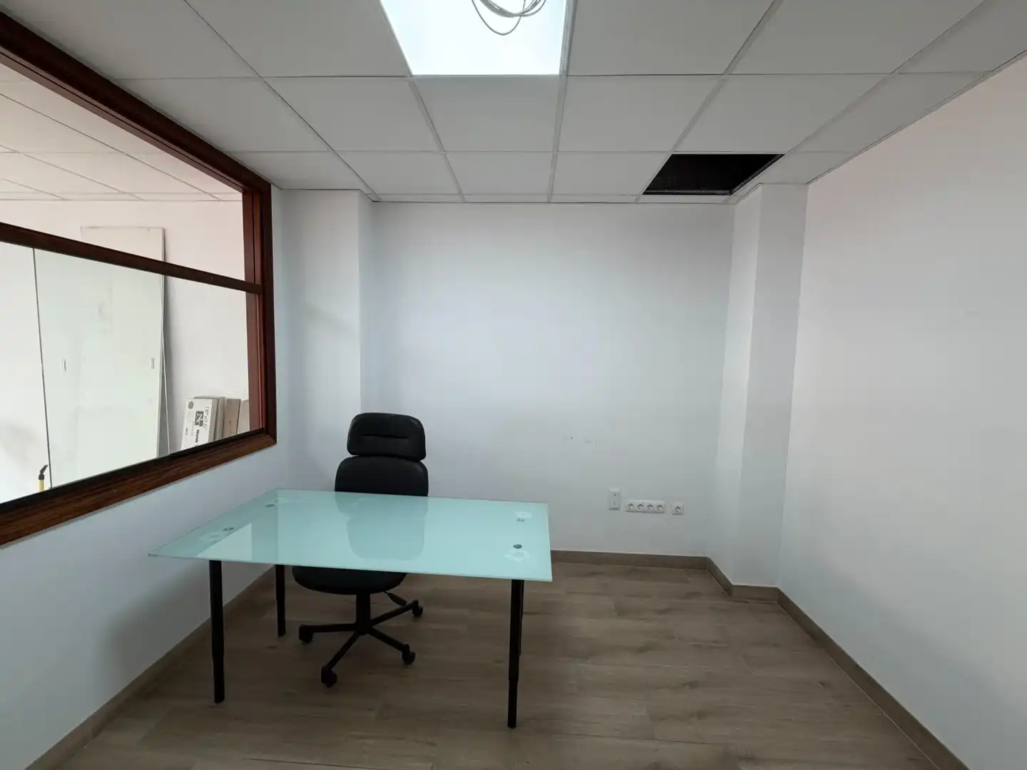 Oficina de lloguer en Telde