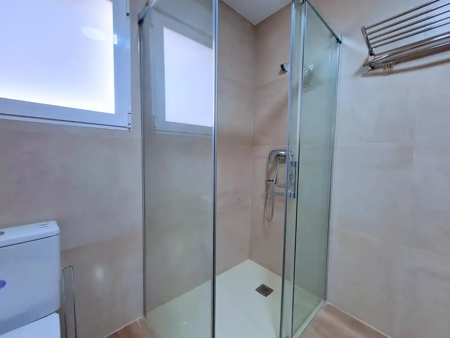 Bany de Casa o xalet en venda en Cartagena amb Aire condicionat, Jardí privat i Terrassa