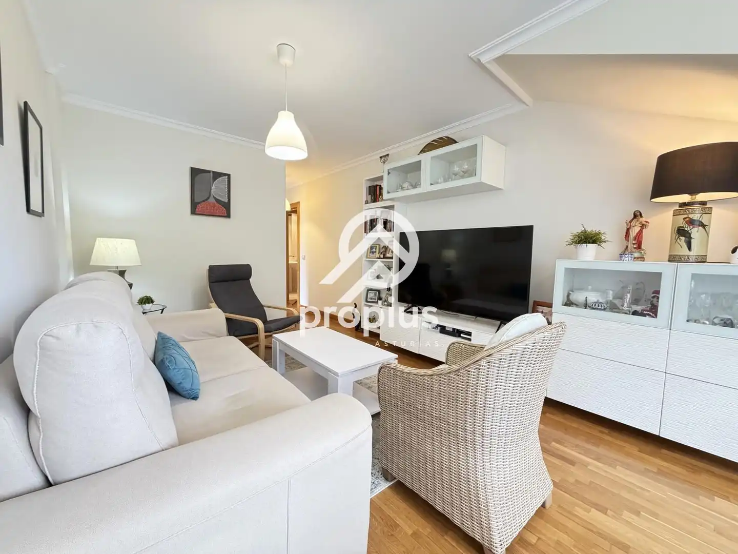 Living room of Flat for sale in Llanes  with Heating and Furnished
