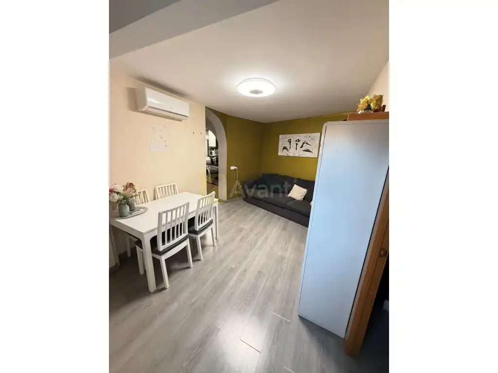 Sala d'estar de Apartament en venda en Can Serra - Pubilla Cases