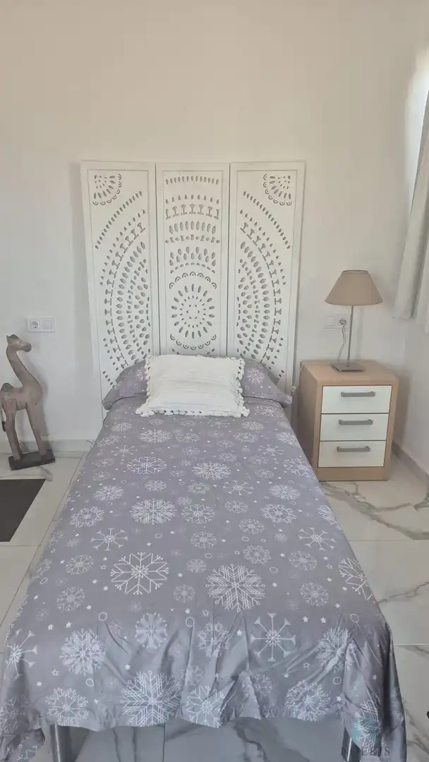 Bedroom of Flat for share in Catarroja  with Terrace, Furnished and Balcony