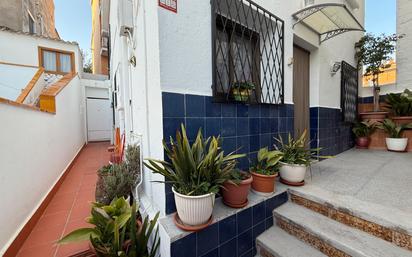 Vista exterior de Casa o xalet en venda en Castelldefels amb Aire condicionat, Terrassa i Traster