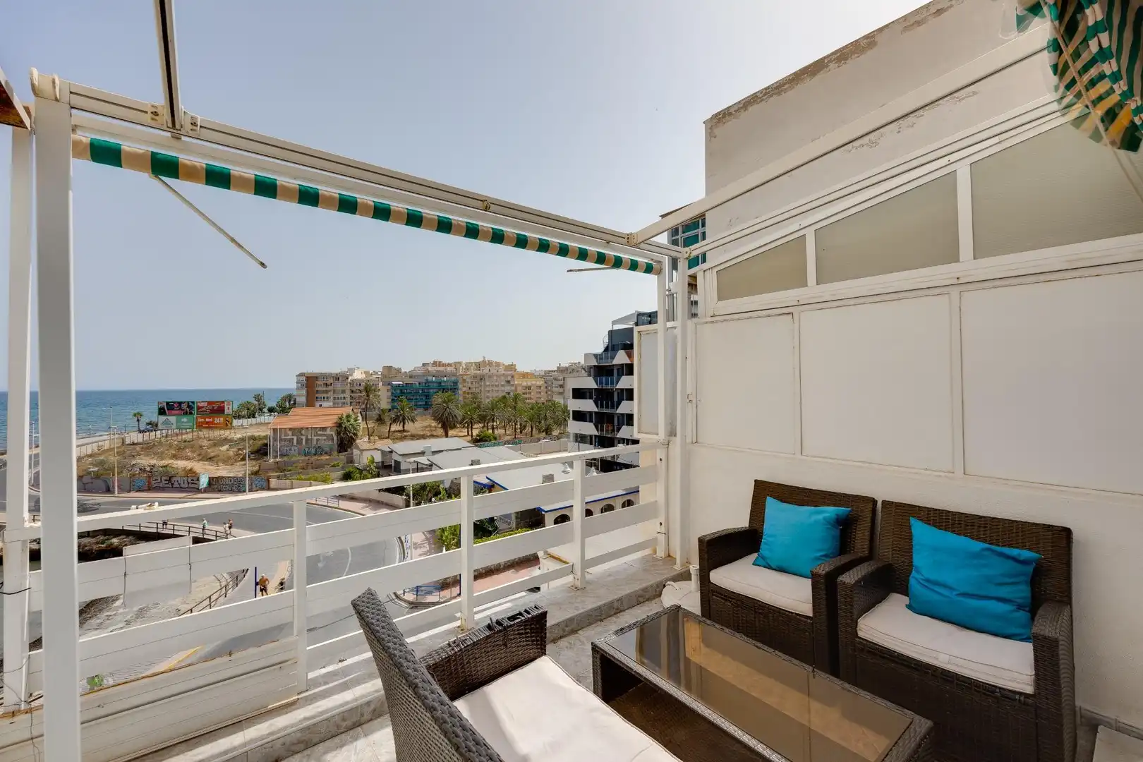 Terrassa de Apartament en venda en Torrevieja amb Aire condicionat, Terrassa i Moblat
