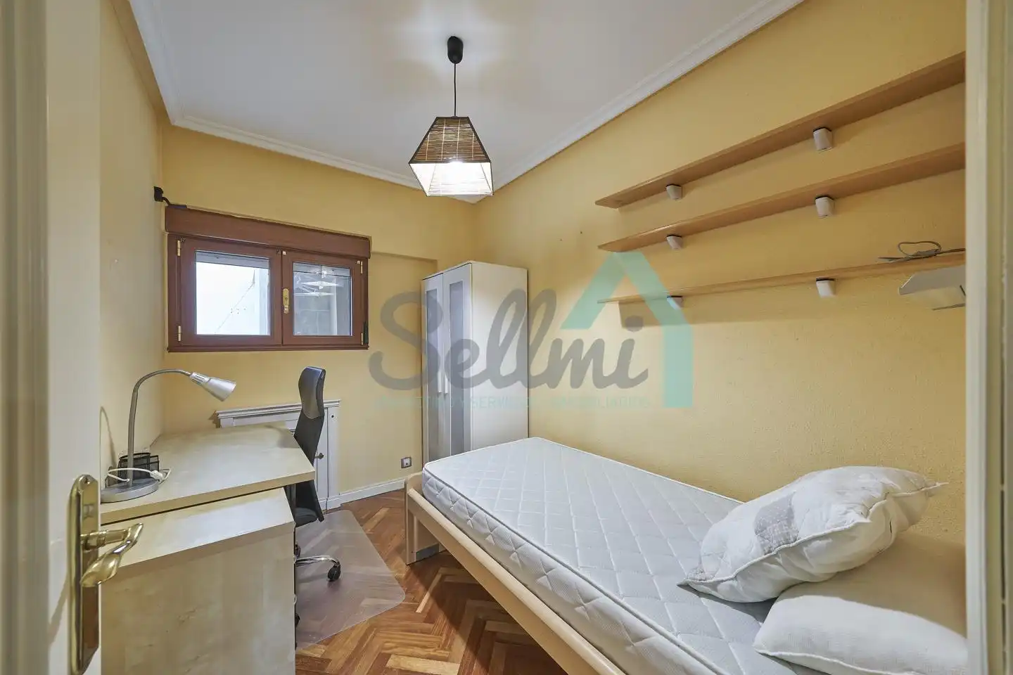 Wohnung zur Miete in Calle Ángel Muñiz Toca, El Cristo