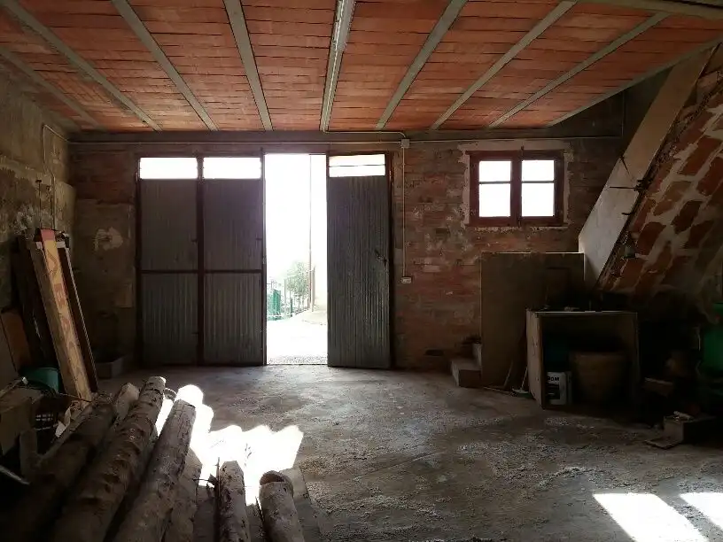 Casa rústica amb terrassa en venda a Monroyo, imagen 2