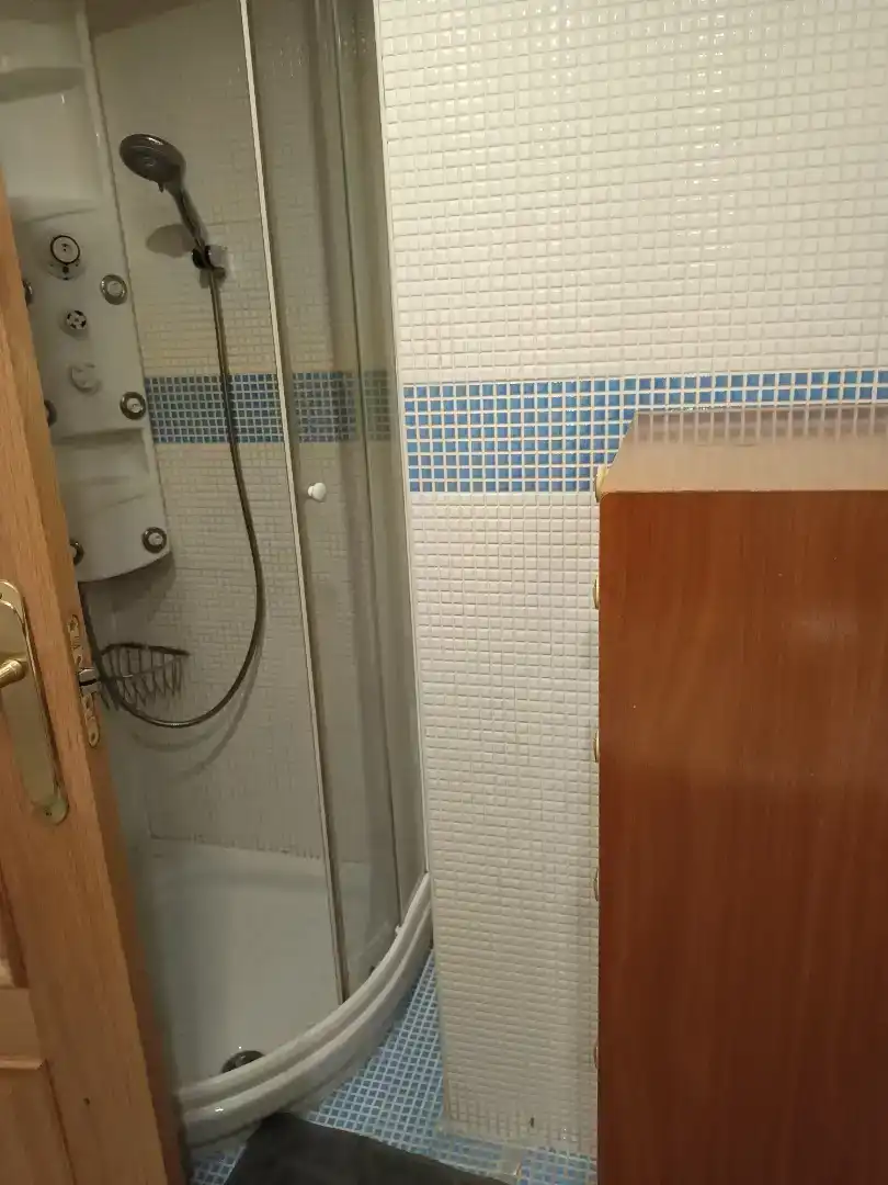 Bany de Pis en venda en  Huesca Capital amb Aire condicionat, Piscina i Balcó