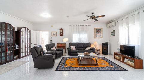 Foto 3 de Casa o chalet en venta en Calle Salvador Dalí, 127, Playa Flamenca, Orihuela