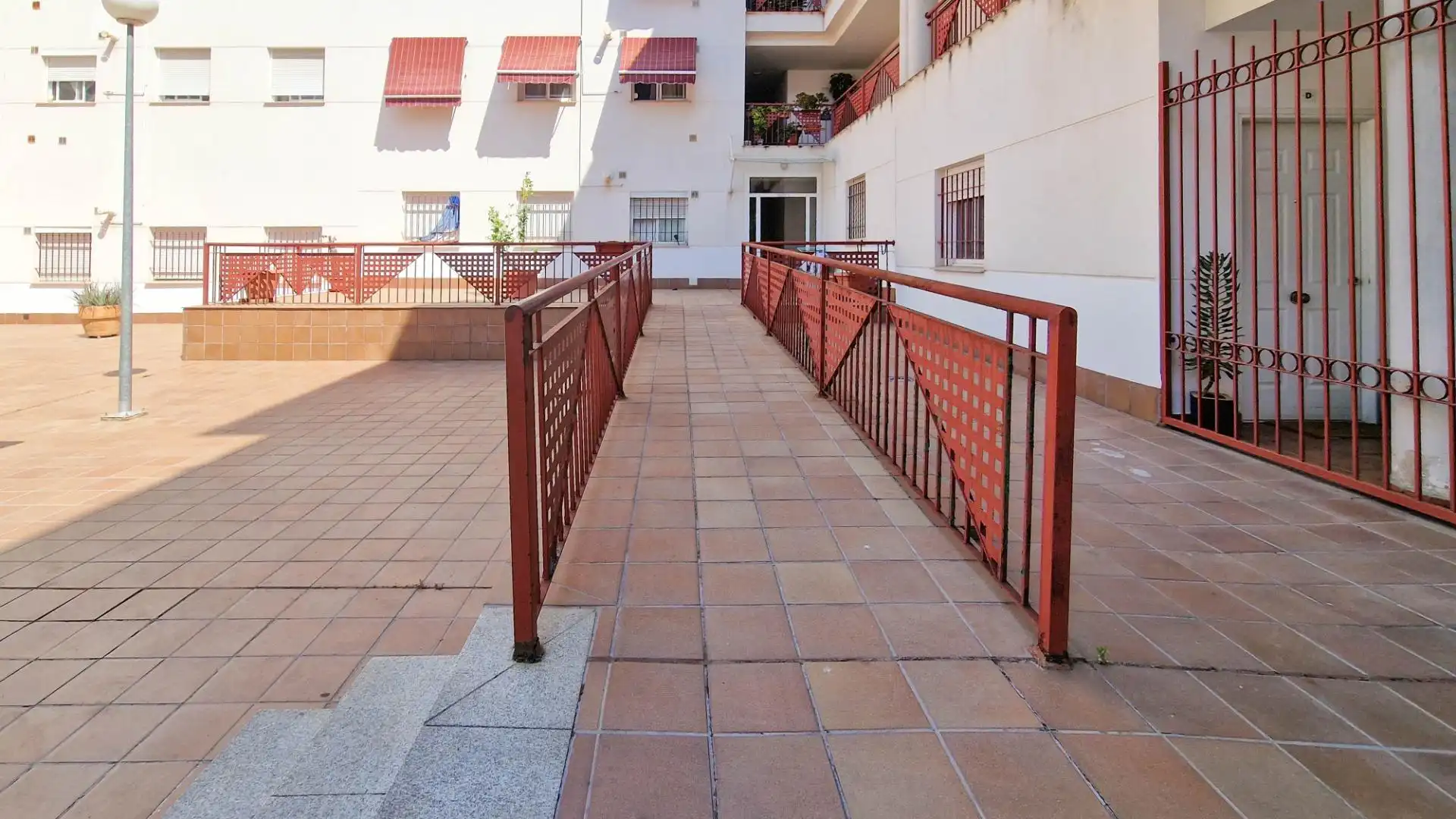 Vista exterior de Piso en venta en Badajoz con Aire acondicionado y Trastero
