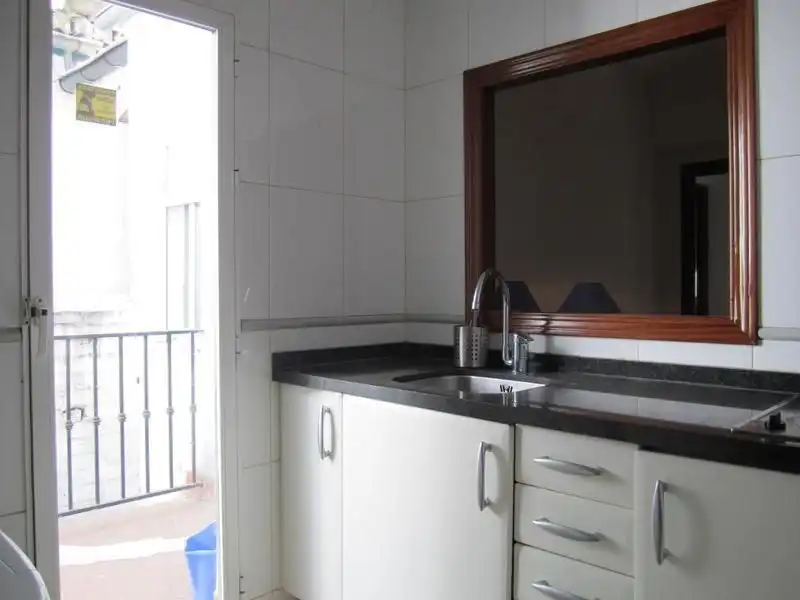 Cocina de Piso de alquiler en Granada con Aire acondicionado, Calefacción y Amueblado