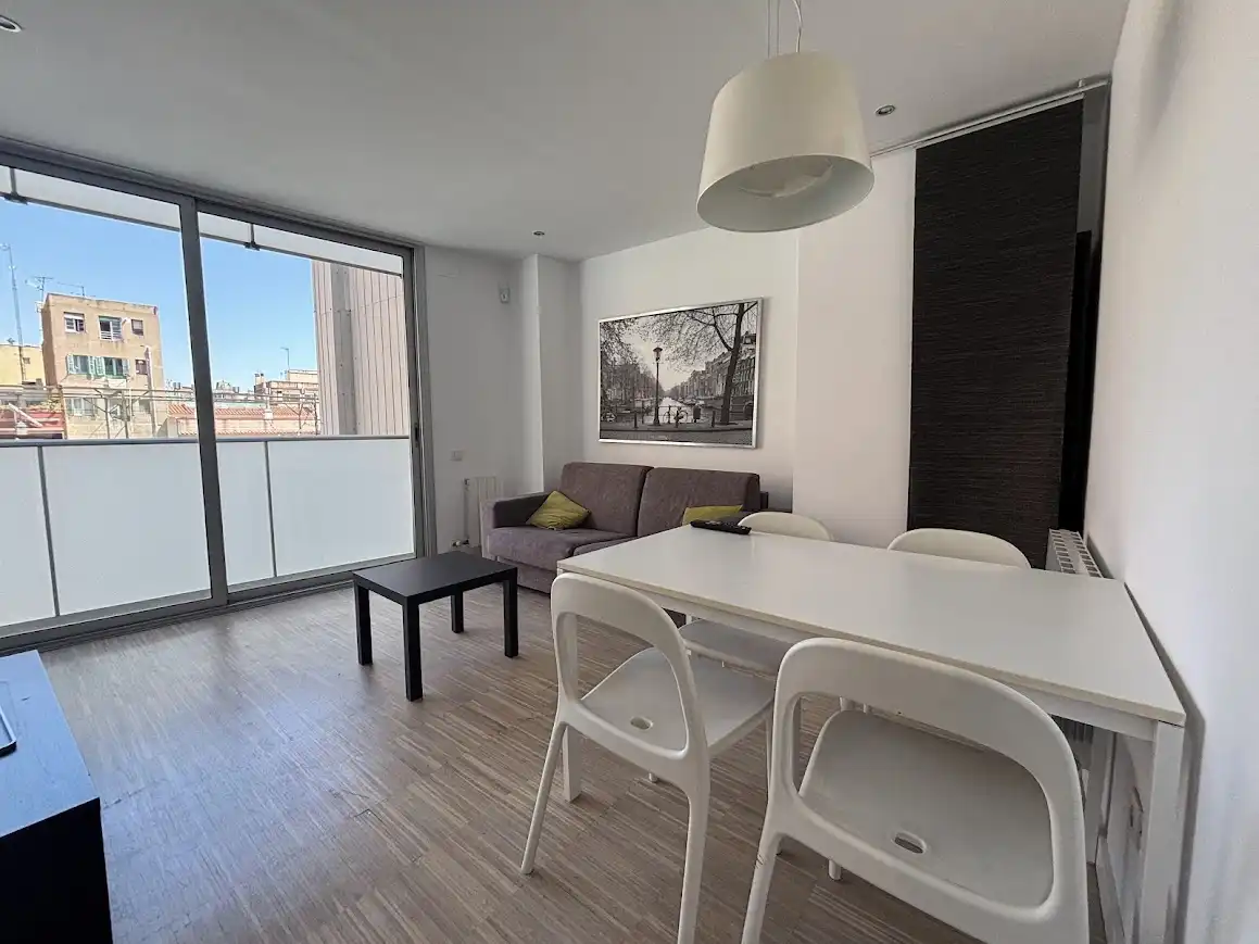 Appartamento con terrazza in vendita a Gràcia