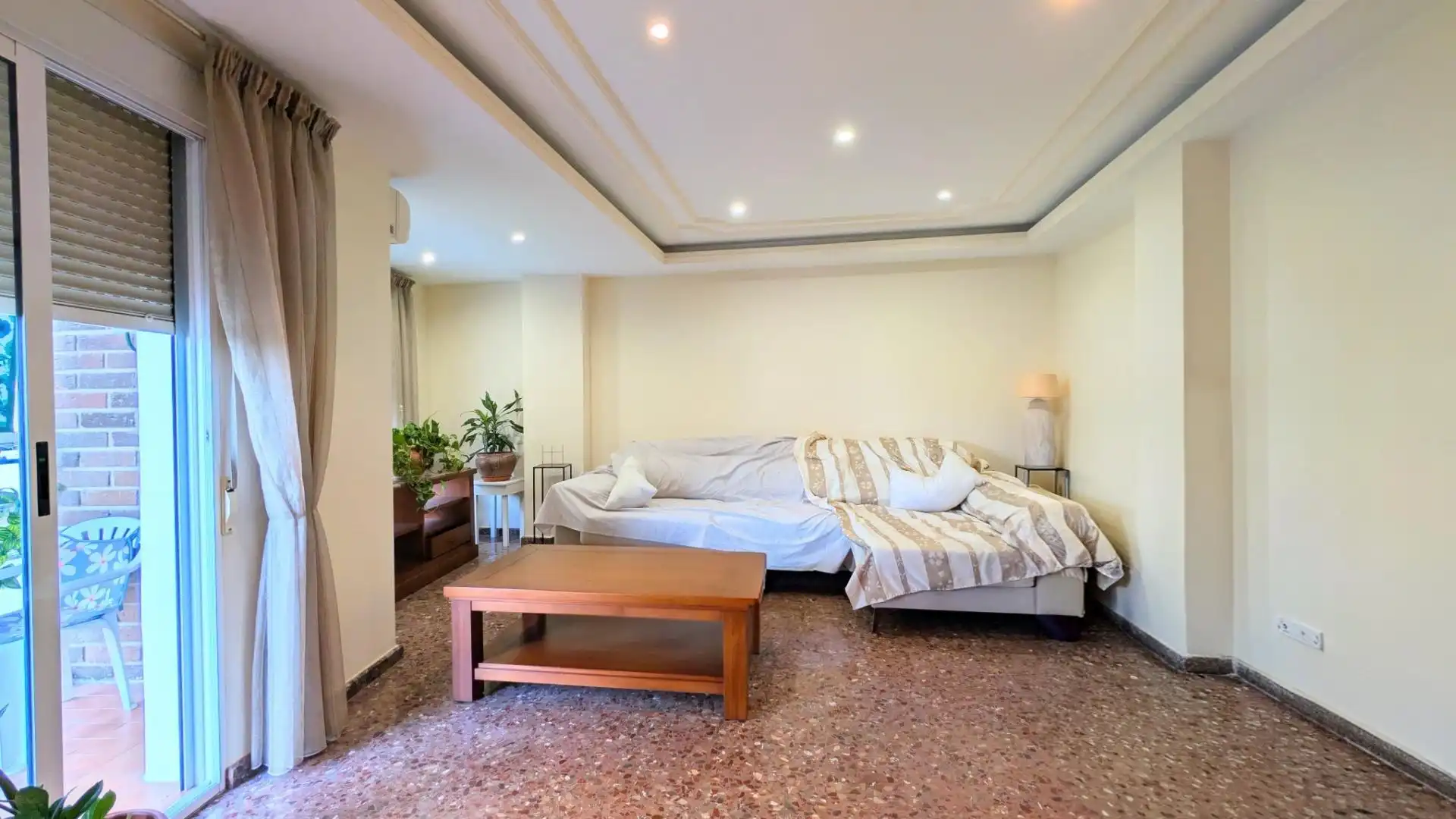 Living room of Flat for sale in Elche / Elx  with Air Conditioner and Balcony