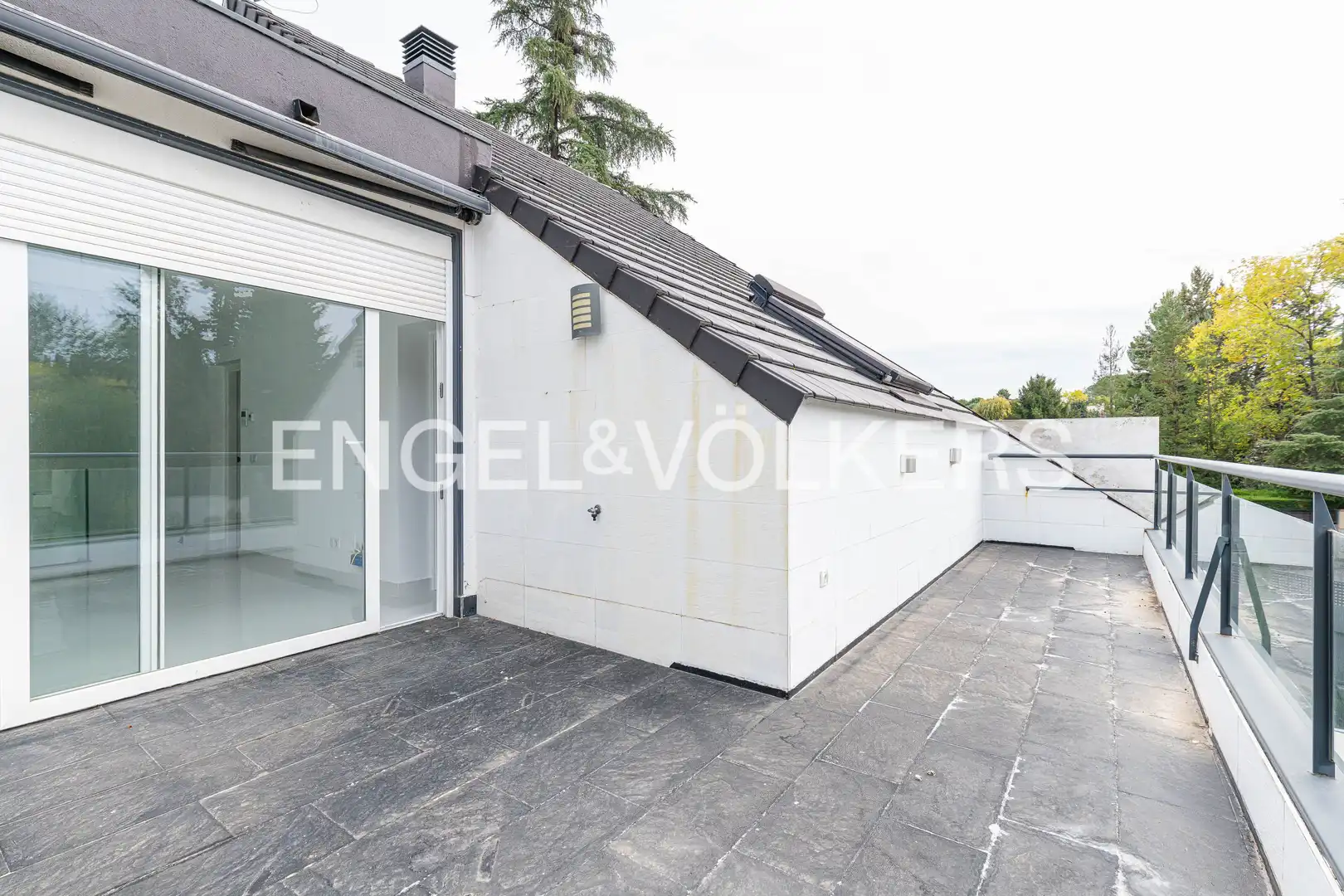 Terraza de Casa o chalet de alquiler en La Moraleja con Aire acondicionado, Calefacción y Jardín privado