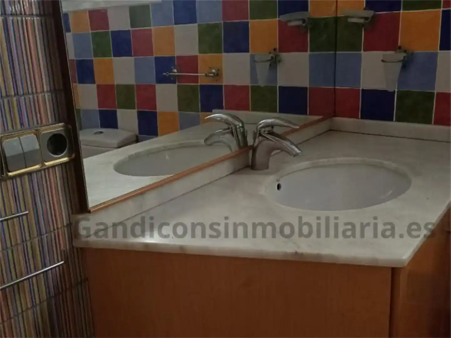 Bany de Pis en venda en Gandia amb Aire condicionat i Balcó