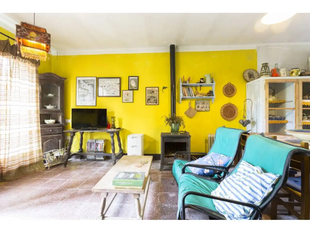 Sala d'estar de Finca rústica en venda en Sant Feliu de Buixalleu