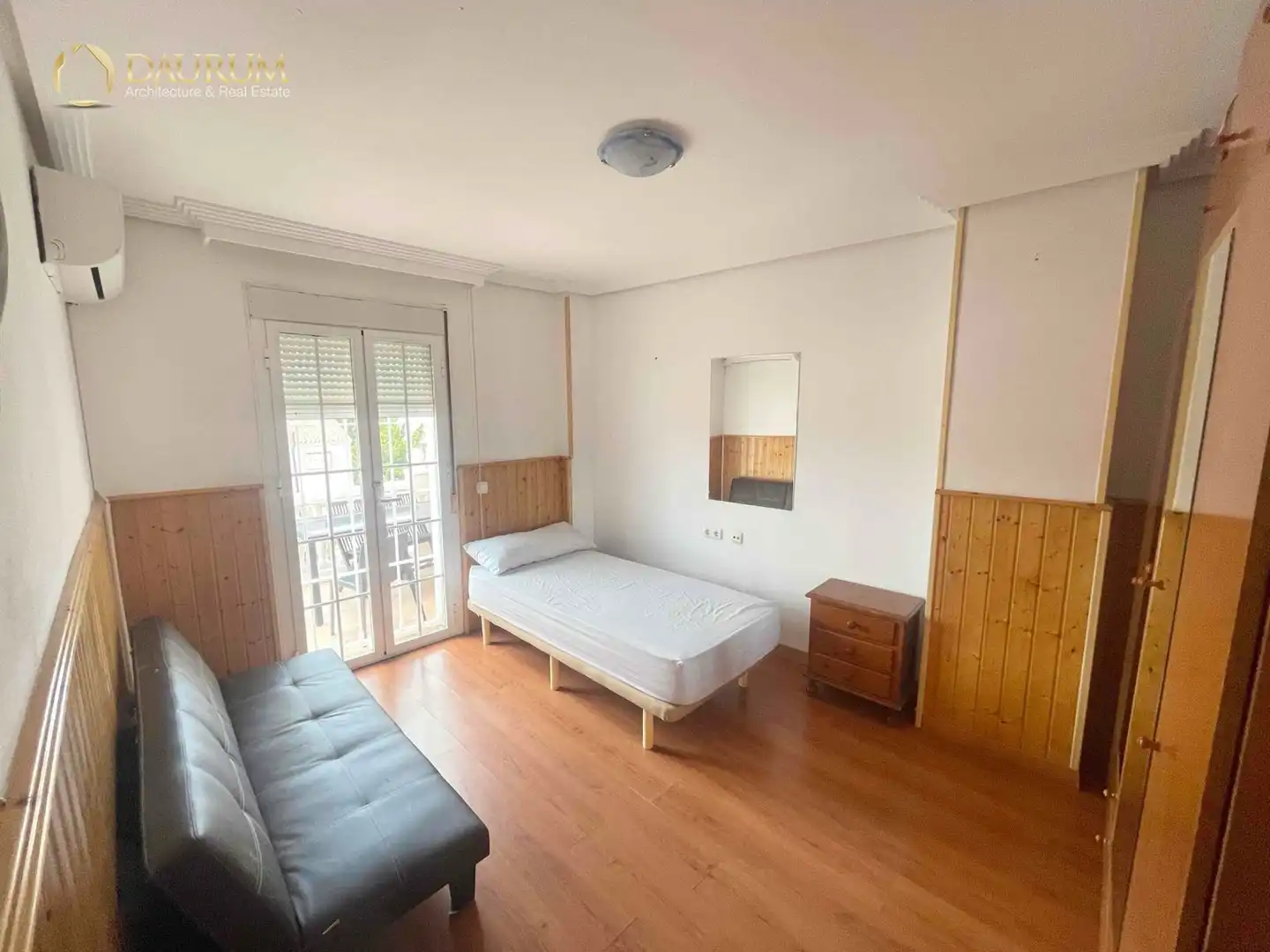Dormitori de Casa adosada en venda en Málaga amb Aire condicionat, Calefacció i Terrassa