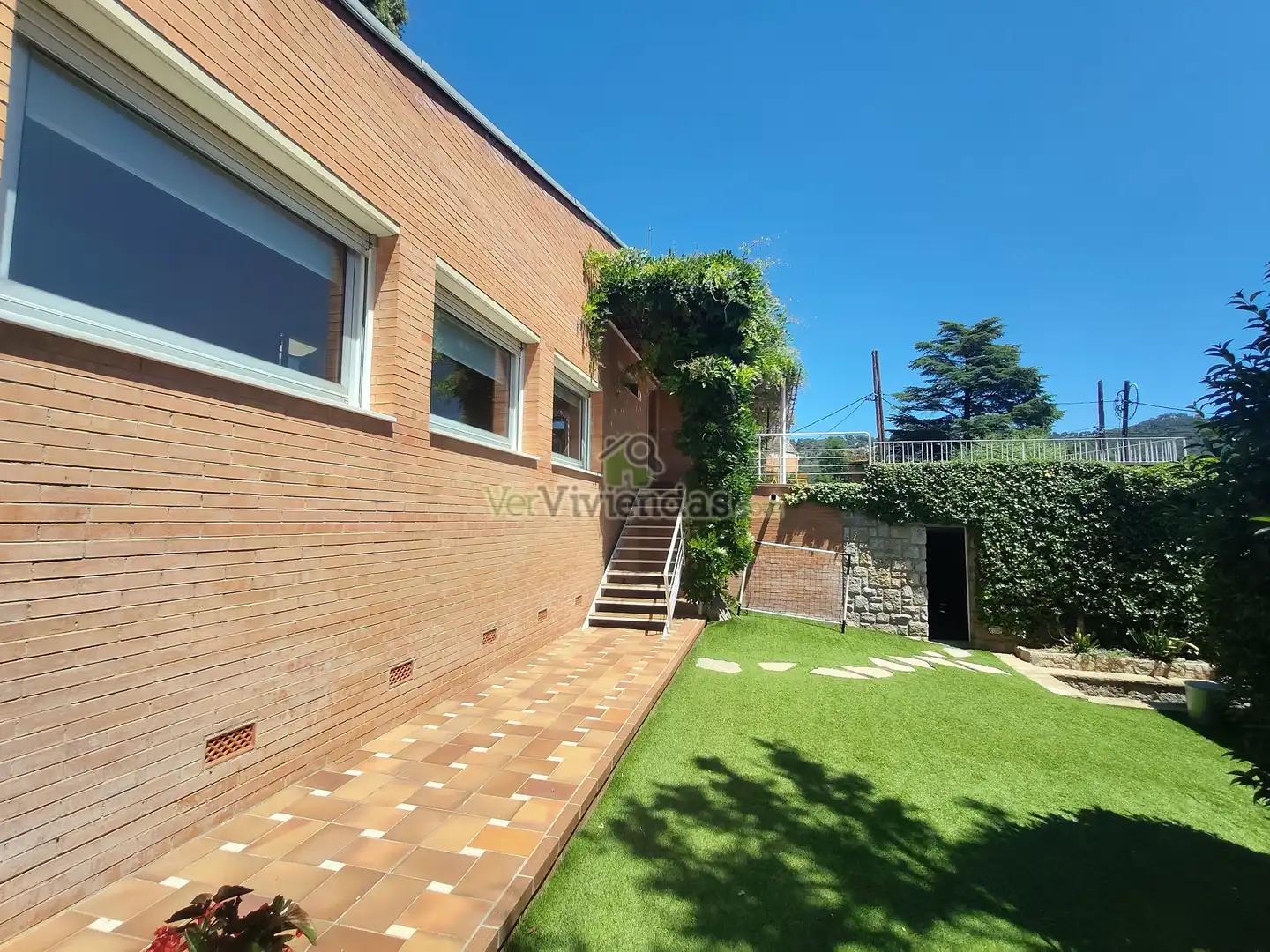 Jardí de Casa o xalet en venda en Castellar del Vallès amb Calefacció, Jardí privat i Parquet