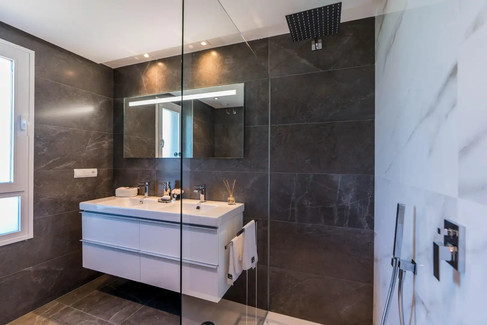Baño de Apartamento en venta en San Roque con Aire acondicionado, Calefacción y Jardín privado
