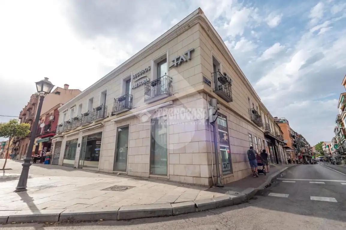 Exterior view of Building for sale in  Madrid Capital