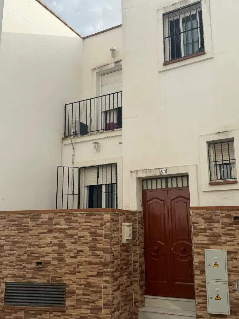 Vista exterior de Casa o xalet en venda en Bonares amb Terrassa