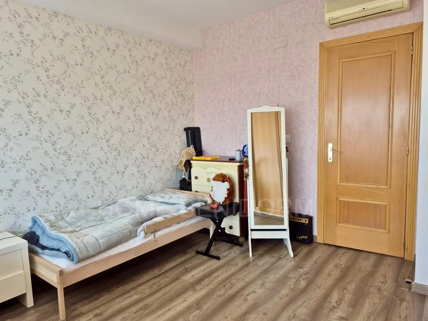 Habitación de Casa adosada en venta en Finestrat con Jardín privado y Piscina comunitaria