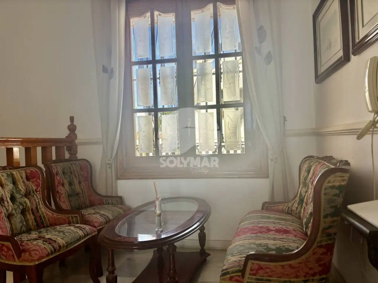 Sala d'estar de Casa o xalet en venda en Vélez-Málaga amb Aire condicionat, Jardí privat i Terrassa