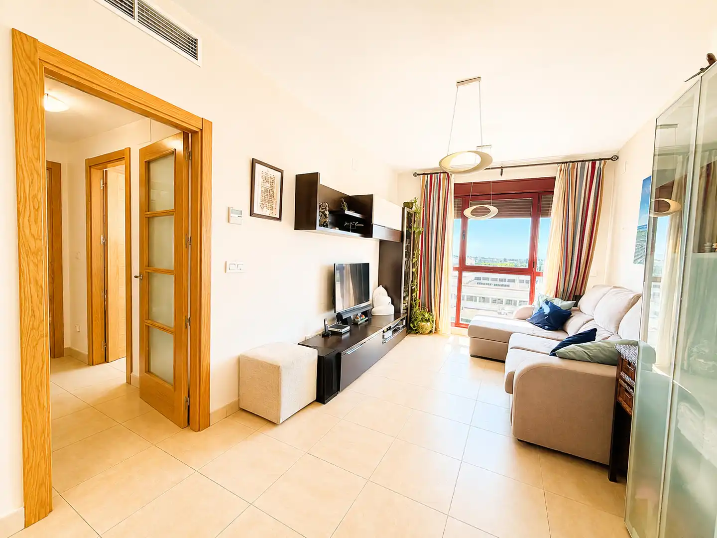 Living room of Flat for sale in Sevilla  with Air Conditioner and Community pool