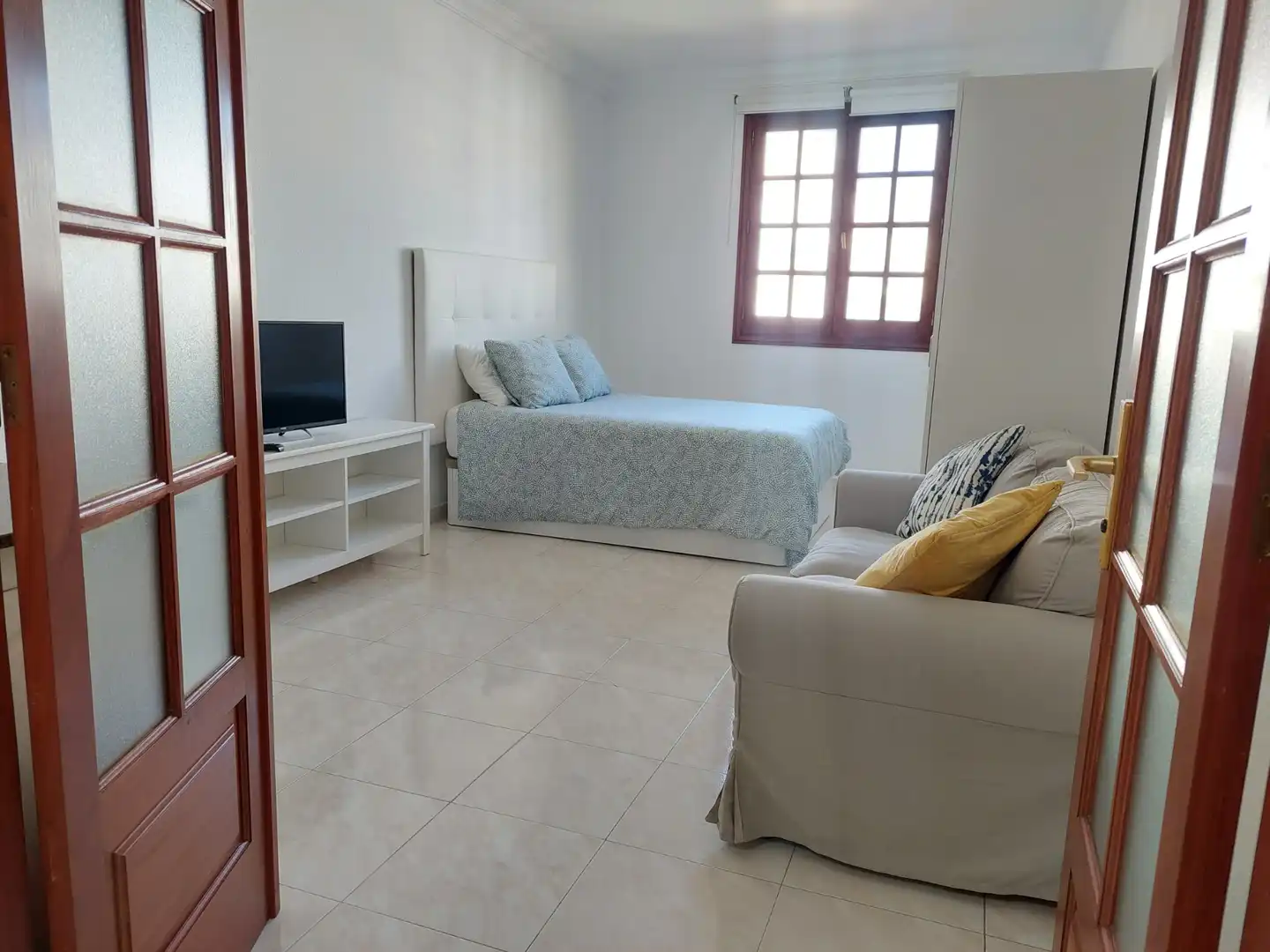 Dormitori de Estudi de lloguer en Las Palmas de Gran Canaria amb Moblat, Forn i Rentadora
