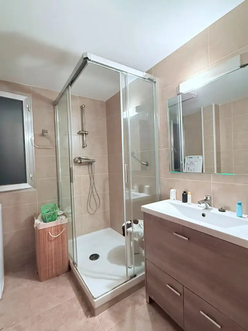 Baño de Piso en venta en Barcelona con Aire acondicionado, Amueblado y Horno