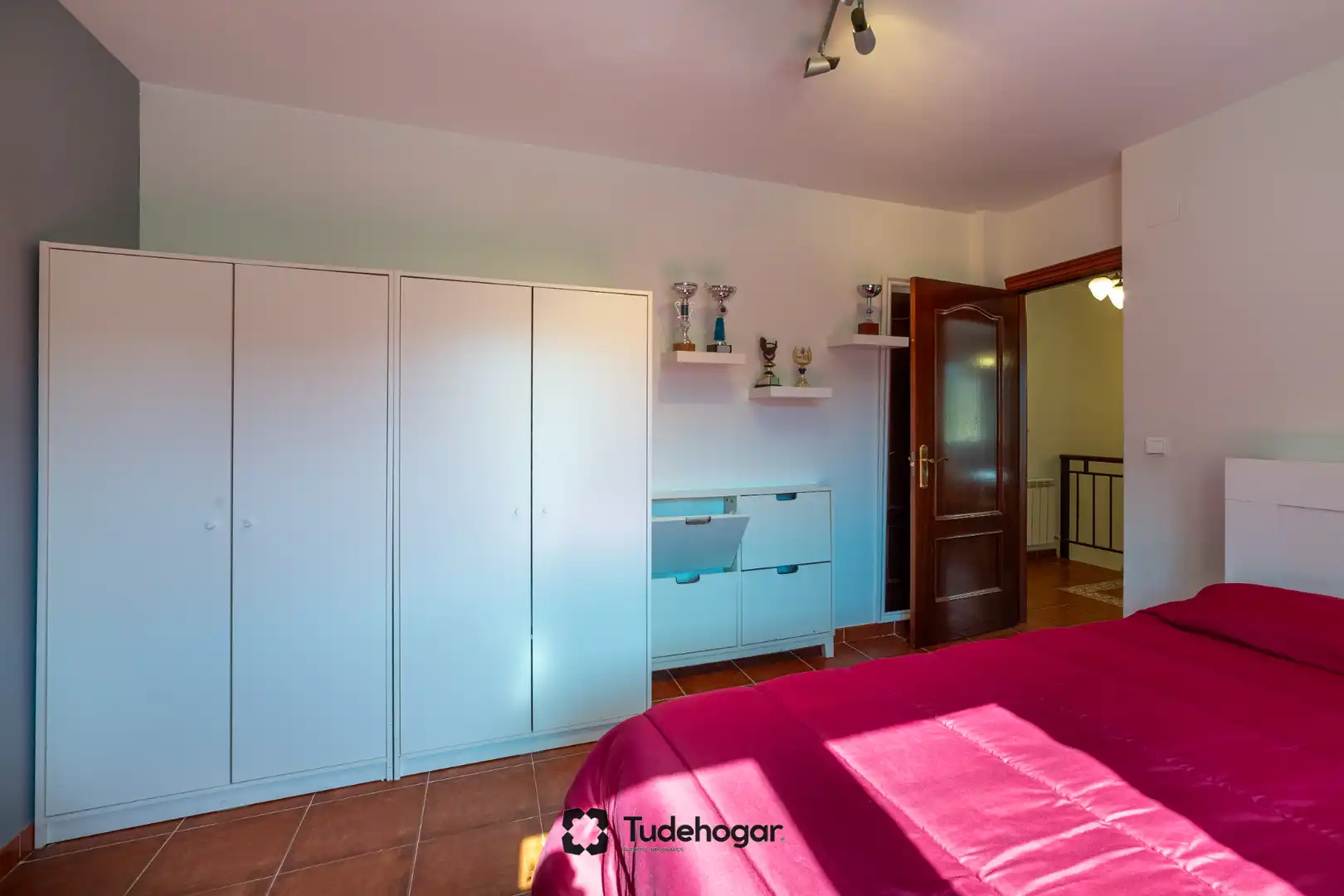 Habitación de Casa o chalet en venta en Tudela de Duero con Calefacción, Jardín privado y Amueblado