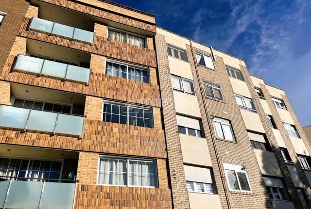 Piso en Venta en Barrio Torrero