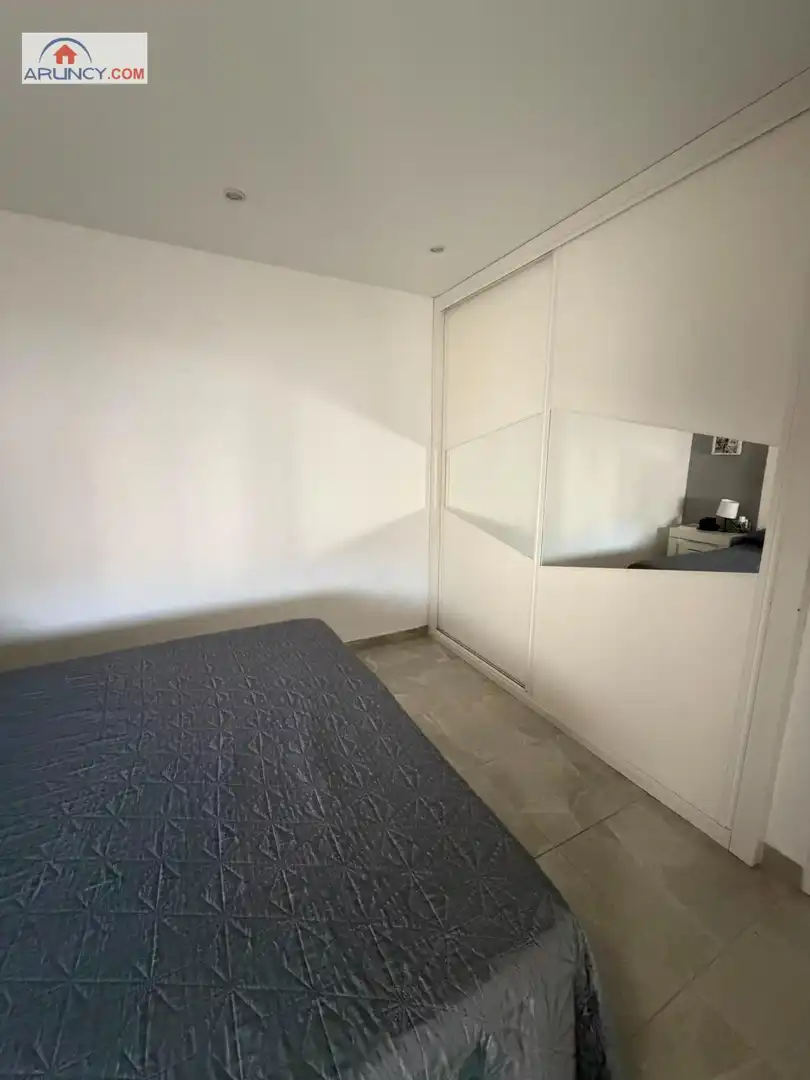 Bedroom of Flat for sale in Sur