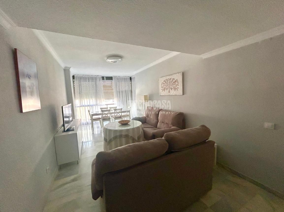 Sala d'estar de Pis de lloguer en  Sevilla Capital amb Aire condicionat i Calefacció