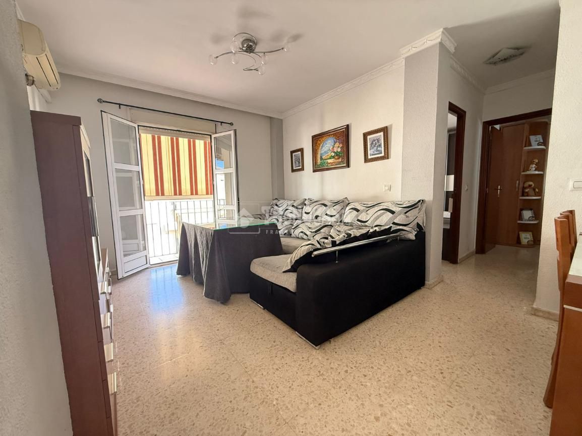 Sala d'estar de Pis en venda en Gibraleón amb Aire condicionat i Moblat