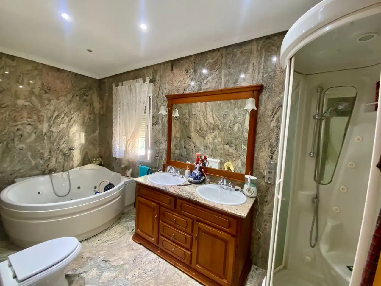 Baño de Casa o chalet en venta en Ciudad Real con Aire acondicionado, Calefacción y Jardín privado