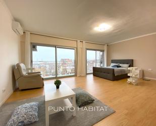 Living room of Attic to rent in  Barcelona Capital  with Air Conditioner, Heating and Balcony