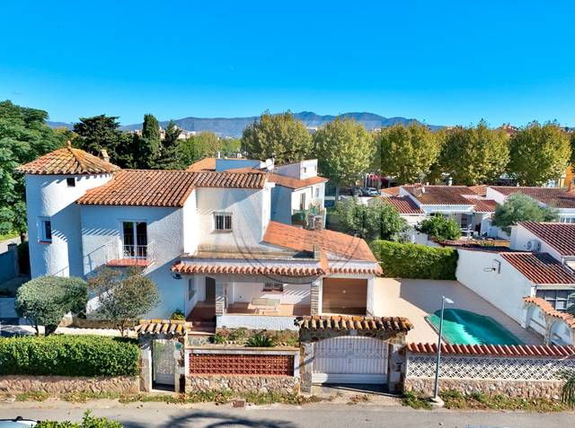 Casa-chalet en Venta en Carlit - Montseny