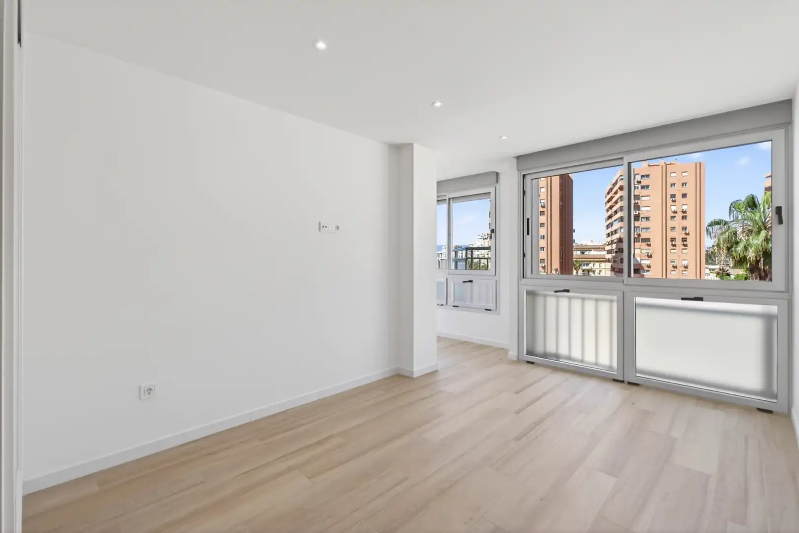 Habitación de Ático en venta en Málaga con Aire acondicionado, Terraza y Piscina