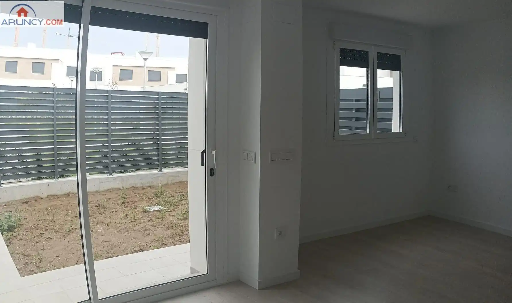 Adosado con piscina en venta en Entrenúcleos, imagen 11