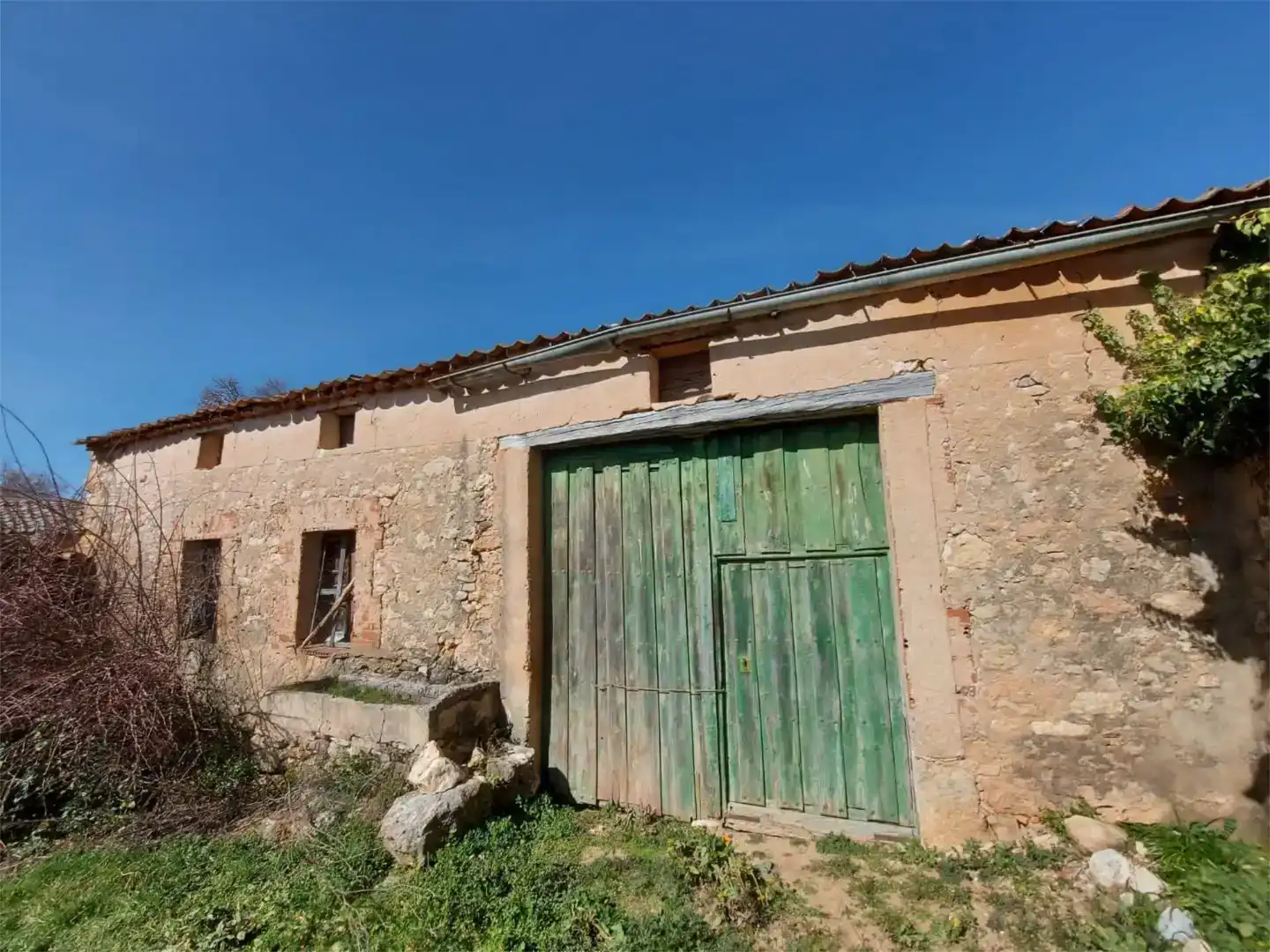 Vista exterior de Casa o xalet en venda en Campo de San Pedro, Segovia