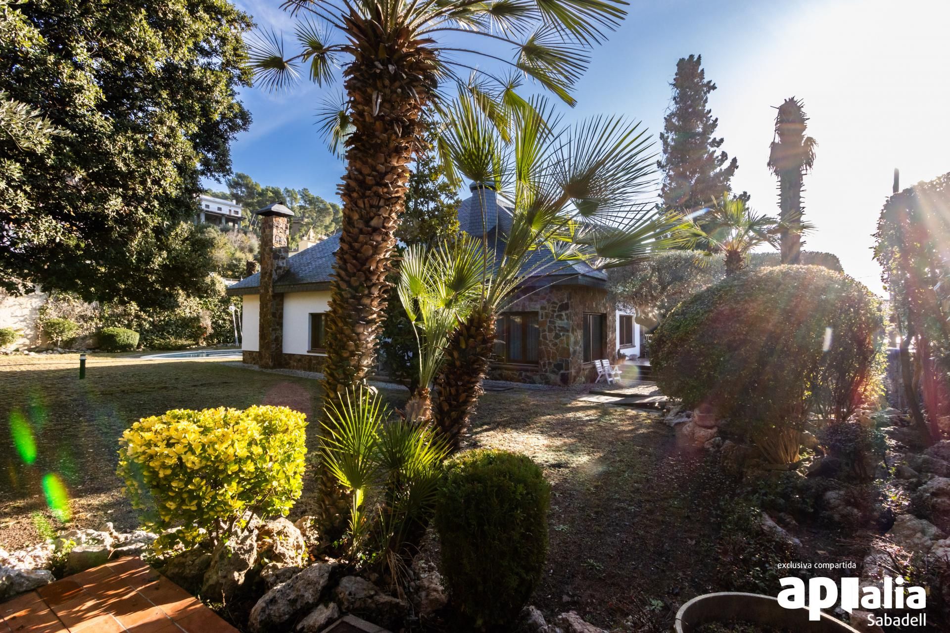Jardí de Casa o xalet en venda en Castellar del Vallès amb Calefacció i Terrassa