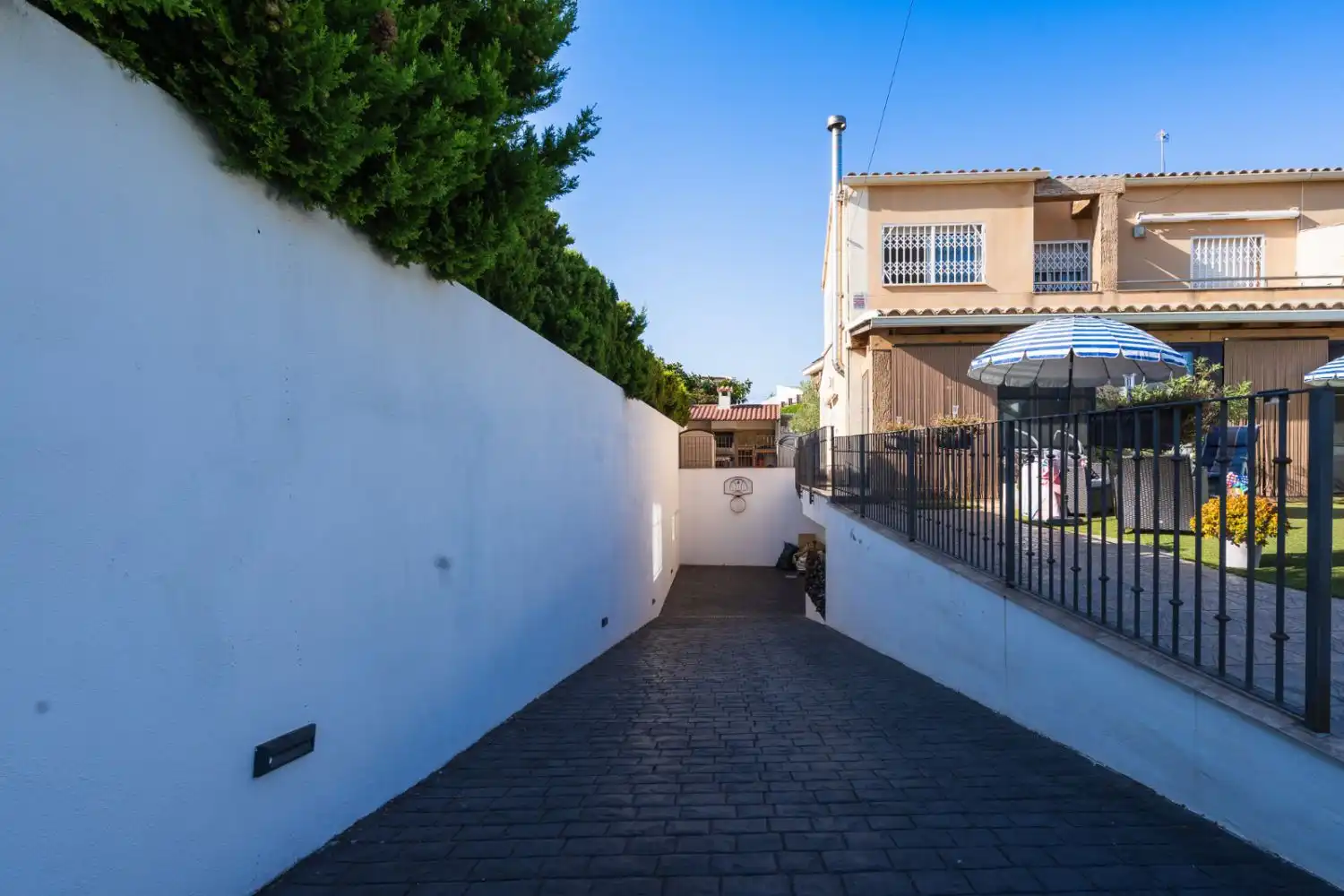 Exterior view of Houses for sale in Alcanar  with Air Conditioner, Heating and Terrace