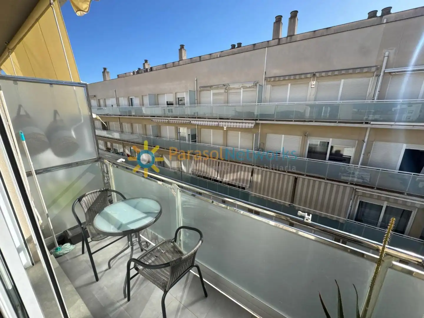 Terraza de Piso de alquiler en Oliva con Amueblado y Balcón