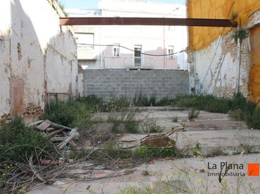 Terreno residencial en venta en Calle Navarra